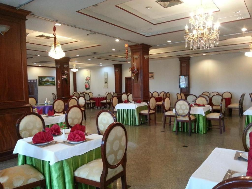 Angkham Hotel Wientian Zewnętrze zdjęcie